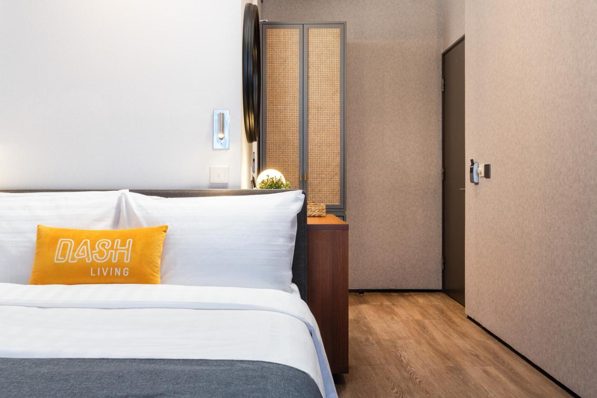 Dash Living On Queen's Hotel 4*